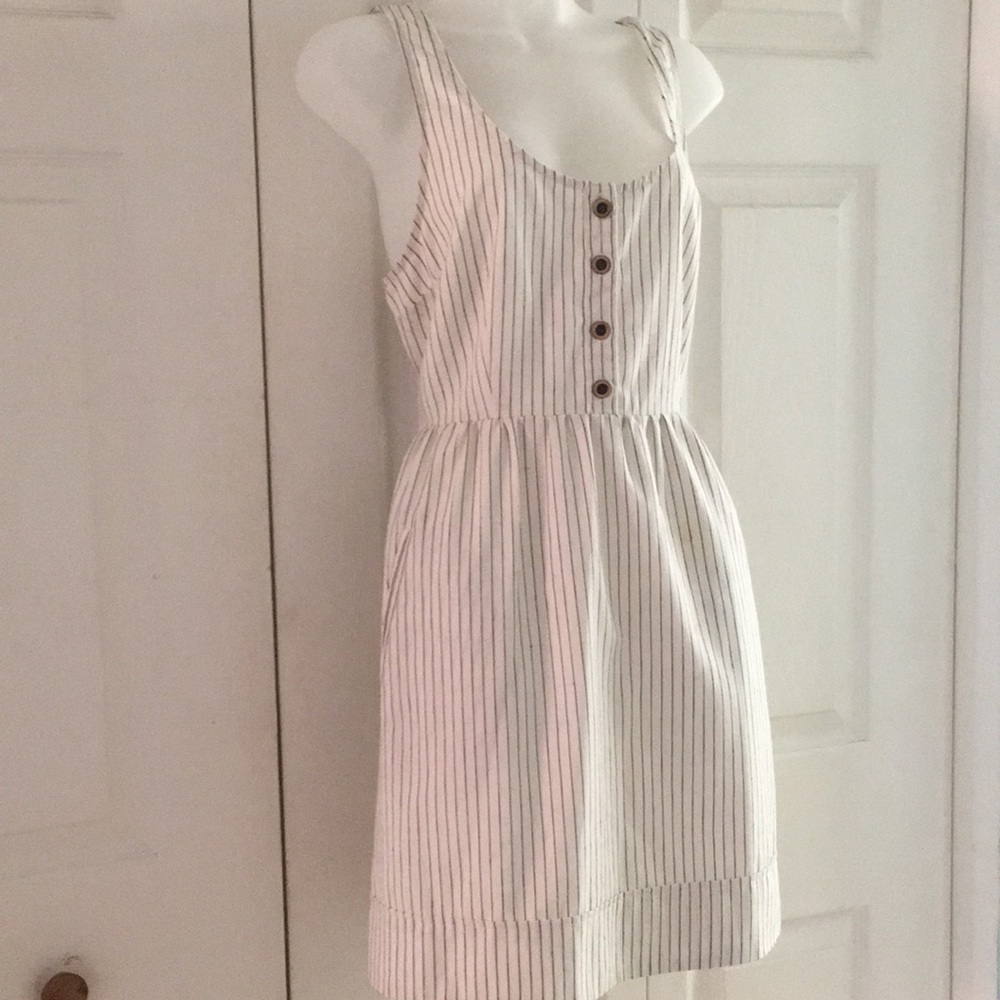 “Thanks! It has pockets!”